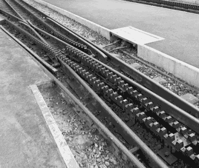 �X�C�X�o�R�S���̃��b�N���[��