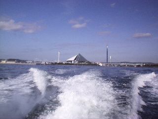 ���i���V�[�p���_�C�X