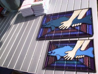 �V���{���}�[�N�̃X�e���h�O���X