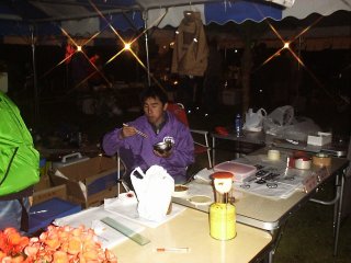 ��t����i��