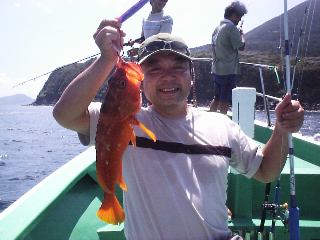 �D�����̃A�J�n�^