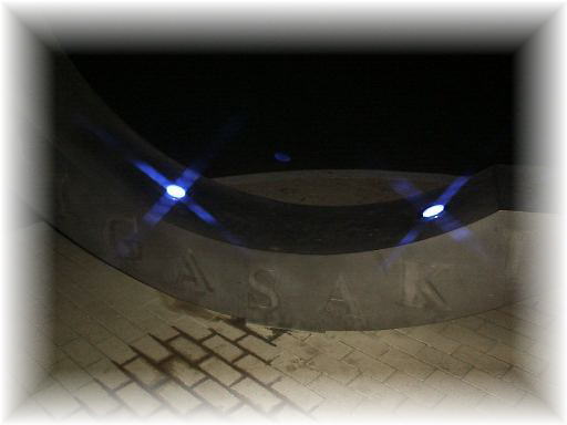 ������T�U��C