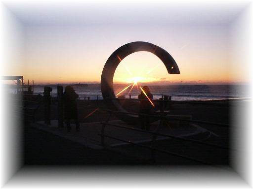 ������T�U���b