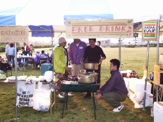 ���ȁ@�O��f�U�C���̊Ŕ�