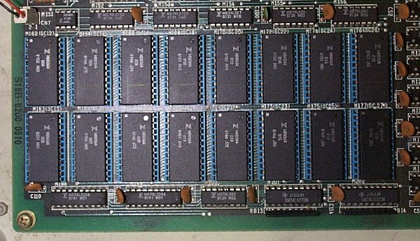 FM-8�̊���ROM:16�̃}�X�NROM�ō\������Ă���B